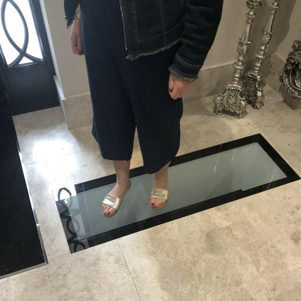 800 x 1800 mm Frameless Walk-on Skylight.