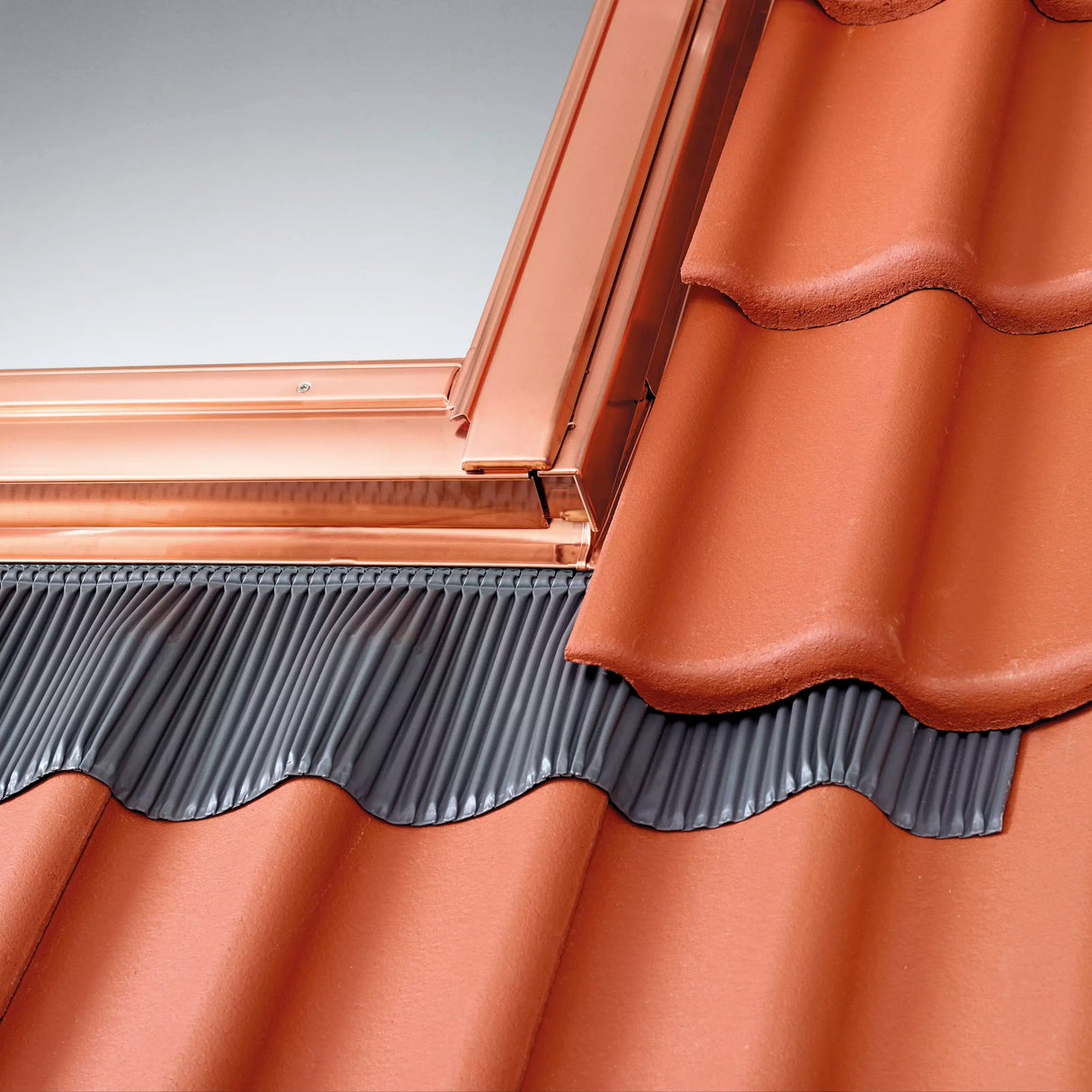 94x140 cm VELUX Pro+ EDW PK08 2100 Tile Flashing with Insulation | Copper Finish.