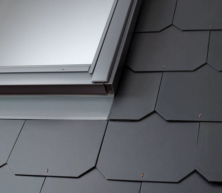 55x70 cm VELUX Pro EDL CK01 1000 Slate Flashing with Insulation | Grey Aluminium Finish