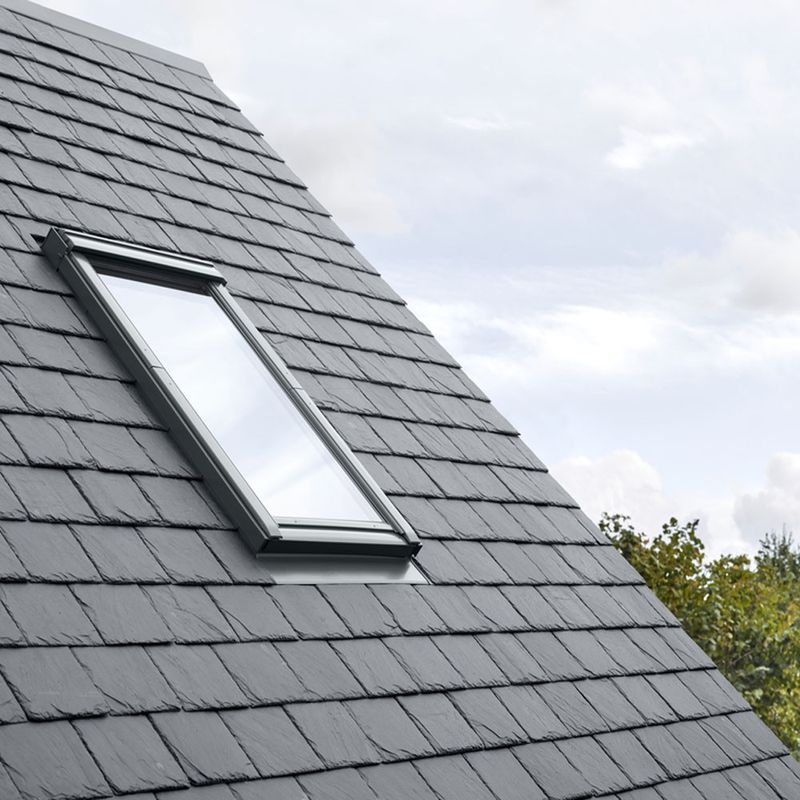 114x70 cm VELUX Pro EDL SK01 1000 Slate Flashing with Insulation | Grey Aluminium Finish